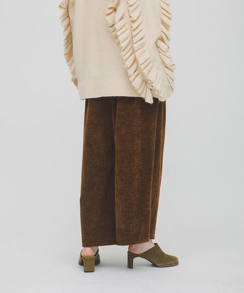 LAATO（ラート）の「wrinkle velor wide pants（その他パンツ・レディース・オフホワイト/ダークグレー/キャメル・FREE）」の16枚目の写真