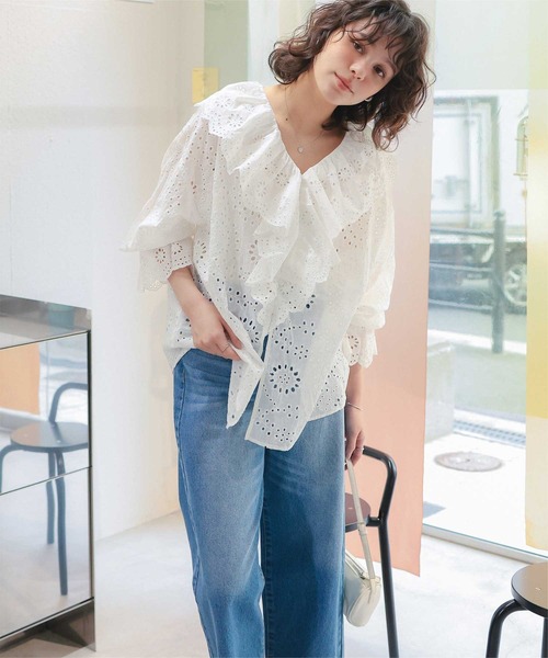 titivate(ティティベイト)の「フリルカラーレースブラウス(シャツ/ブラウス・レディース・オフホワイト/ブラック・L/M)」の9枚目の写真