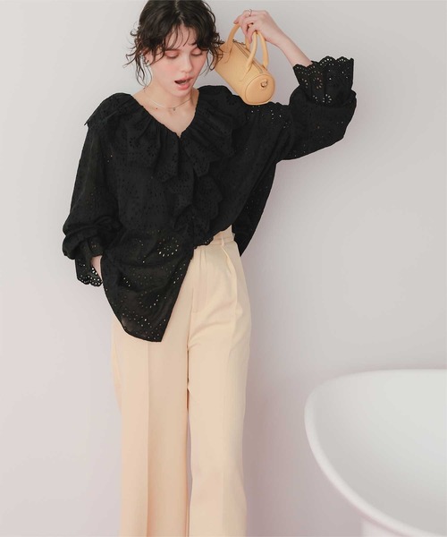 titivate(ティティベイト)の「フリルカラーレースブラウス(シャツ/ブラウス・レディース・オフホワイト/ブラック・L/M)」の22枚目の写真