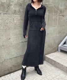 ROGER AND RAW（ロジャーアンドロウ）の「ピグメントニットフーディーワンピース（ワンピース）」