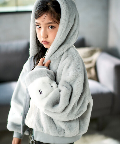 ZIDDY（ジディ）の「【 ニコ☆プチ 掲載 】ショート丈ファーブルゾン(130~160cm)（ブルゾン・キッズ・ブラック/グレー・FREE/150cm/130cm/140cm）」の9枚目の写真