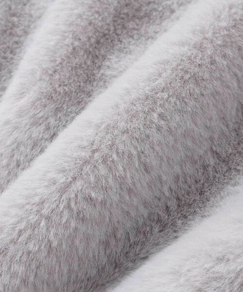 ZIDDY（ジディ）の「【 ニコ☆プチ 掲載 】ショート丈ファーブルゾン(130~160cm)（ブルゾン・キッズ・ブラック/グレー・FREE/150cm/130cm/140cm）」の3枚目の写真