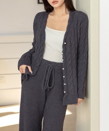 DAY CLOSET（デイ クローゼット）の「【セットアップ/起毛/静電気防止/通気性・伸縮性・保湿性あり】長袖Vネックフェイクパールリブトップス+リボンロングパンツ ルームウェア上下2点セット レディース（ルームウェア/パジャマ・レディース）」