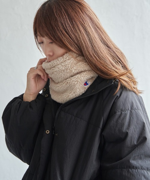 Champion（チャンピオン）の「Champion チャンピオンファーネックウォーマー（ネックウォーマー/スヌード・メンズ・モカ/ベージュ/ネイビー/ボルドー/チャコールグレー/ブラック・FREE）」の4枚目の写真