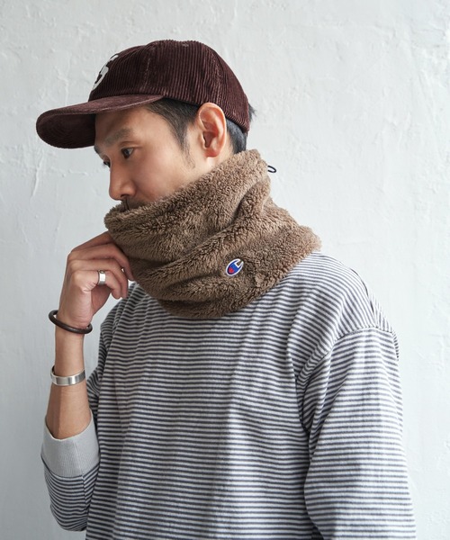 Champion（チャンピオン）の「Champion チャンピオンファーネックウォーマー（ネックウォーマー/スヌード・メンズ・モカ/ベージュ/ネイビー/ボルドー/チャコールグレー/ブラック・FREE）」の14枚目の写真
