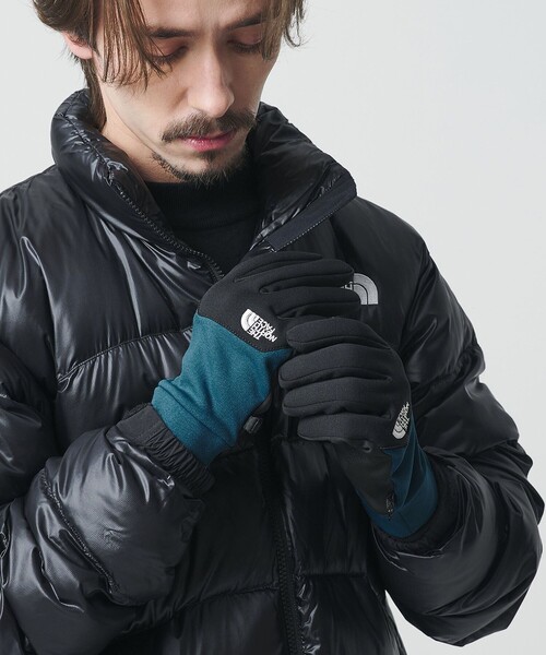THE NORTH FACE（ザノースフェイス）の「＜THE NORTH FACE＞イーチップ グローブ タッチパネル対応（手袋・メンズ・コバルトブルー/ブラック・L/M）」の5枚目の写真