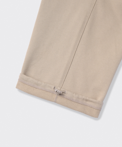 MUSINSA STANDARD（ムシンサスタンダード）の「パラシュートスウェットパンツ [グレイッシュベージュ]（スウェットパンツ・メンズ・その他・SMALL/MEDIUM/LARGE/X-LARGE/XX-LARGE）」の7枚目の写真