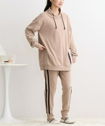 QUNTSTYLE（キュントスタイル）の「【産前・産後　授乳服】裏シャギー ルームウエアセット（プルオーバー＋サイドラインパンツ）（マタニティウェア/グッズ・レディース）」