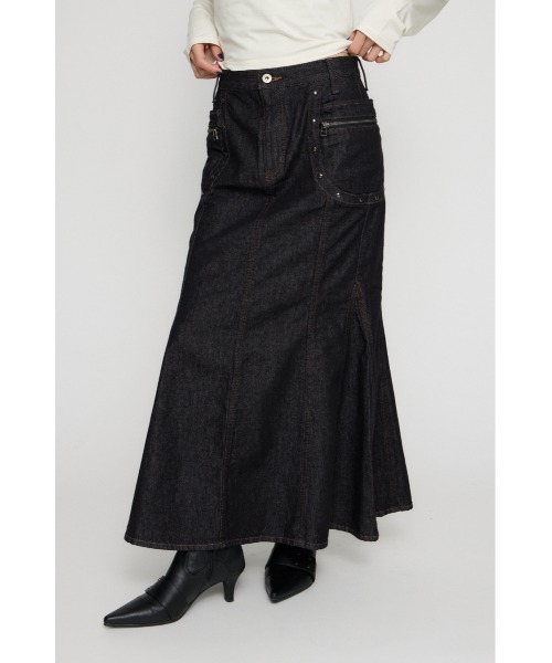 LAGUA GEM(ラグアジェム)の「STUDS POCKET DENIM スカート(デニムスカート・レディース・ブルー/ブラック・X-SMALL/SMALL/MEDIUM)」の4枚目の写真