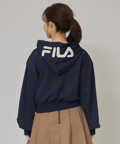 REDYAZEL（レディアゼル）の「［FILA×REDYAZEL］サガラロゴコンパクトフーディ（パーカー・レディース・ライトグレー/ネイビー/オフホワイト・FREE）」の11枚目の写真