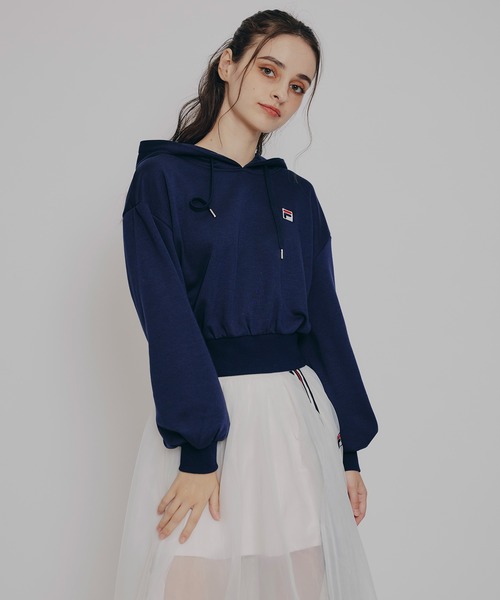 REDYAZEL（レディアゼル）の「［FILA×REDYAZEL］サガラロゴコンパクトフーディ（パーカー・レディース・ライトグレー/ネイビー/オフホワイト・FREE）」の8枚目の写真