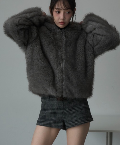 Nadana(ナダナ)の「チェック柄ショートパンツ(その他パンツ・レディース・グレー/ブラウン・MEDIUM/SMALL)」の1枚目の写真