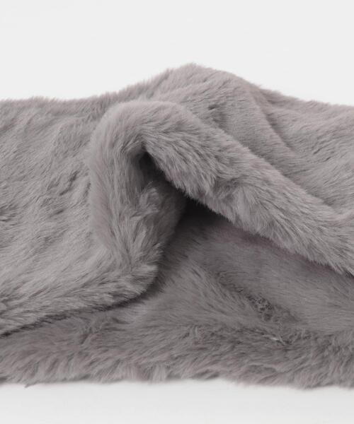 URBAN RESEARCH DOORS(アーバンリサーチドアーズ)の「エコファーティペット(マフラー・レディース・グレー系その他/チャコールグレー/ホワイト系その他・ONE)」の8枚目の写真