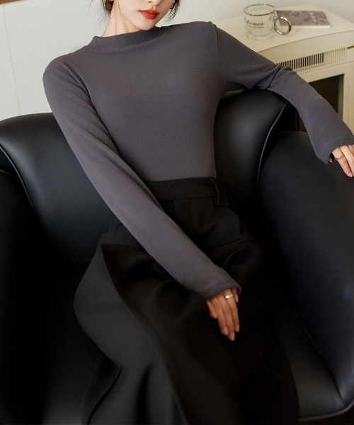SallyLunn(サリーラン)の「あったかハイネックストレッチトップス(その他トップス・レディース・ホワイト/ベージュ/ブラック/グレー・MEDIUM/LARGE)」の9枚目の写真