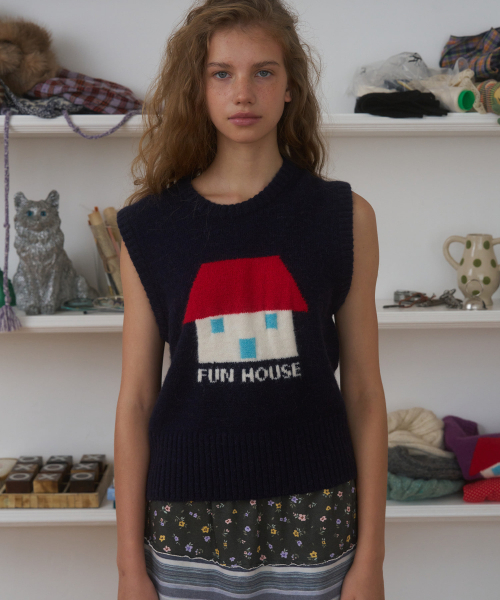 FUN FROM FUN(ファンフロムファン)の「Fun House Knit Vest, Navy(ベスト・レディース・その他・OS)」の4枚目の写真