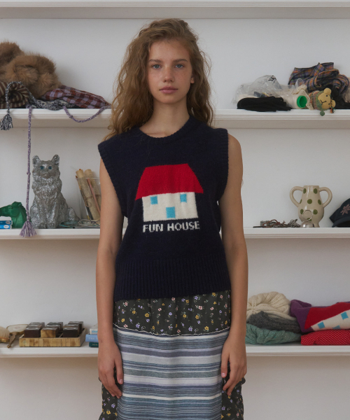 FUN FROM FUN(ファンフロムファン)の「Fun House Knit Vest, Navy(ベスト・レディース・その他・OS)」の8枚目の写真