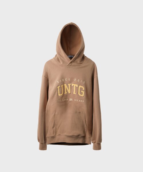 UNTAGE（アンテージ）の「ロゴ刺繍フードスウェットシャツ[ブラウン(ユニセックス)]_UTT-FH02（パーカー・レディース・その他・FREE）」の4枚目の写真