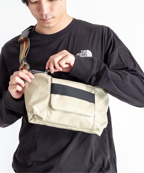 Jack Gomme（ジャックゴム）の「【JACK GOMME】ボディバッグ ウェストポーチ HUGO Sac banane（ボディバッグ/ウエストポーチ・メンズ・ブラック/ベージュ・FREE）」の2枚目の写真