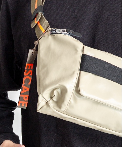 Jack Gomme（ジャックゴム）の「【JACK GOMME】ボディバッグ ウェストポーチ HUGO Sac banane（ボディバッグ/ウエストポーチ・メンズ・ブラック/ベージュ・FREE）」の10枚目の写真