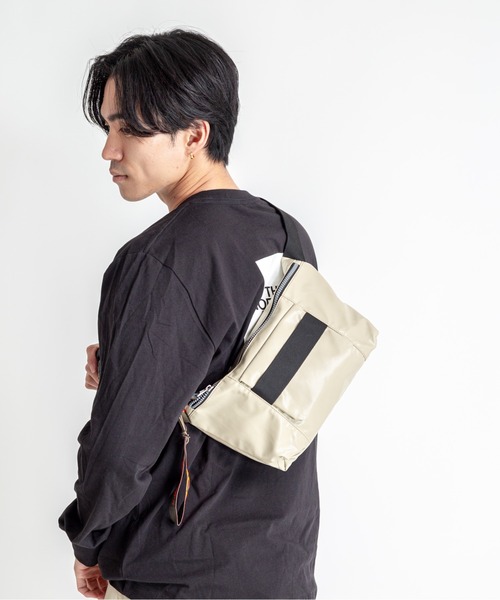 Jack Gomme（ジャックゴム）の「【JACK GOMME】ボディバッグ ウェストポーチ HUGO Sac banane（ボディバッグ/ウエストポーチ・メンズ・ブラック/ベージュ・FREE）」の8枚目の写真