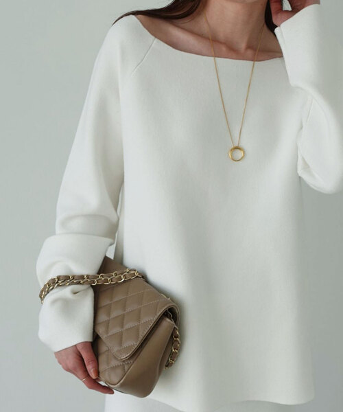 Noble(ノーブル)の「《セットアップ対応》ボートネックスムースニット(ニット/セーター・レディース・ホワイト/チャコールグレー・FREE)」の17枚目の写真