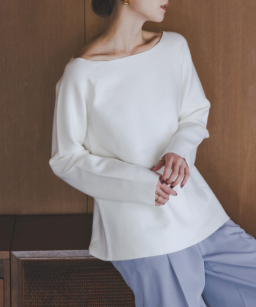 Noble(ノーブル)の「《セットアップ対応》ボートネックスムースニット(ニット/セーター・レディース・ホワイト/チャコールグレー・FREE)」の6枚目の写真