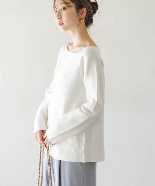 Noble(ノーブル)の「《セットアップ対応》ボートネックスムースニット(ニット/セーター・レディース・ホワイト/チャコールグレー・FREE)」の11枚目の写真