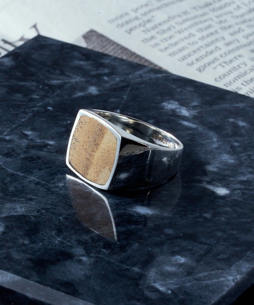 MAISON CLUB(メゾンクラブ)の「【MAISON CLUB】Silver925 KAY Ring /Various Stone Series/カイリング シルバー925(リング・メンズ・グリーン系1/ブルー/ブルー系4/ブラック/ブルー系その他2/ブルー系その他3/サックスブルー/マルチ/ホワイト/グリーン/ブラウン/レッド/グリーン系その他2/イエロー/ベージュ・17/ 19/21)」の4枚目の写真