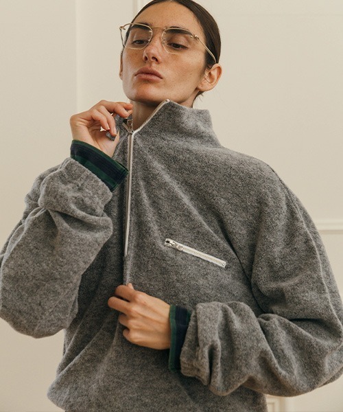 CREDONA（クレドナ）の「WOOL PILE HALF ZIP TOP/ウールパイルハーフジップトップ（Tシャツ/カットソー・レディース・グレー/ライトブルー/ボルドー・FREE）」の2枚目の写真