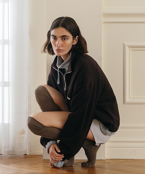 CREDONA（クレドナ）の「WOOL PILE HALF ZIP TOP/ウールパイルハーフジップトップ（Tシャツ/カットソー・レディース・グレー/ライトブルー/ボルドー・FREE）」の13枚目の写真