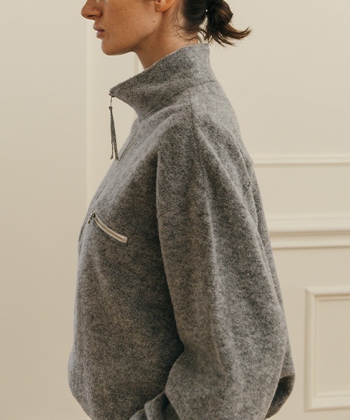 CREDONA（クレドナ）の「WOOL PILE HALF ZIP TOP/ウールパイルハーフジップトップ（Tシャツ/カットソー・レディース・グレー/ライトブルー/ボルドー・FREE）」の21枚目の写真