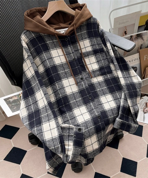 Miniministore（ミニミニストア）の「チェックフードシャツ レイヤード風シャツ（シャツ/ブラウス・レディース・ブラウン/ネイビー・FREE）」の19枚目の写真