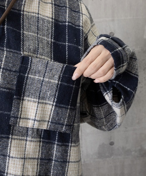 Miniministore（ミニミニストア）の「チェックフードシャツ レイヤード風シャツ（シャツ/ブラウス・レディース・ブラウン/ネイビー・FREE）」の11枚目の写真