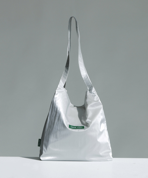 GREEN STUFF（グリーンスタッフ）の「思わずパク・シハン・ショッパーバッグ53メタリックナイロン - Silver（ショルダーバッグ・レディース・その他・FREE）」の8枚目の写真