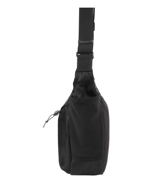 Samsonite Red（サムソナイトレッド）の「【SAMSONITE RED/サムソナイトレッド】 SAC'S BAR別注 バイアスジャック4D 2WAY SHOULDERBAG S（ショルダーバッグ・メンズ・ブラック・FREE）」の7枚目の写真