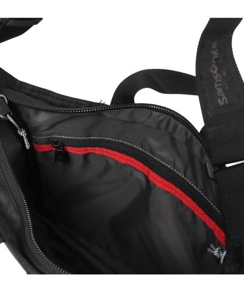 Samsonite Red（サムソナイトレッド）の「【SAMSONITE RED/サムソナイトレッド】 SAC'S BAR別注 バイアスジャック4D 2WAY SHOULDERBAG S（ショルダーバッグ・メンズ・ブラック・FREE）」の11枚目の写真