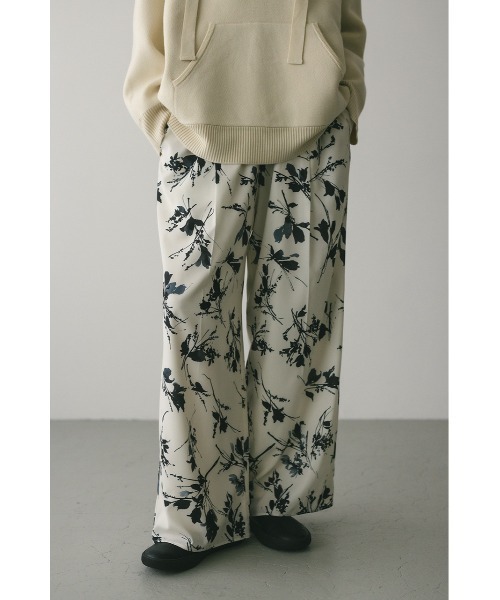 STYLEMIXER（スタイルミキサー）の「フラワープリントリラックスパンツ（その他パンツ・レディース・ホワイト/ブラック・SMALL/MEDIUM）」の3枚目の写真
