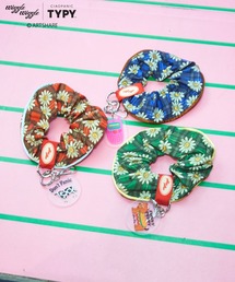 WIGGLE WIGGLE（ウィグルウィグル）の「【wiggle wiggle】シュシュ付きチャーム（ブローチ/コサージュ）」