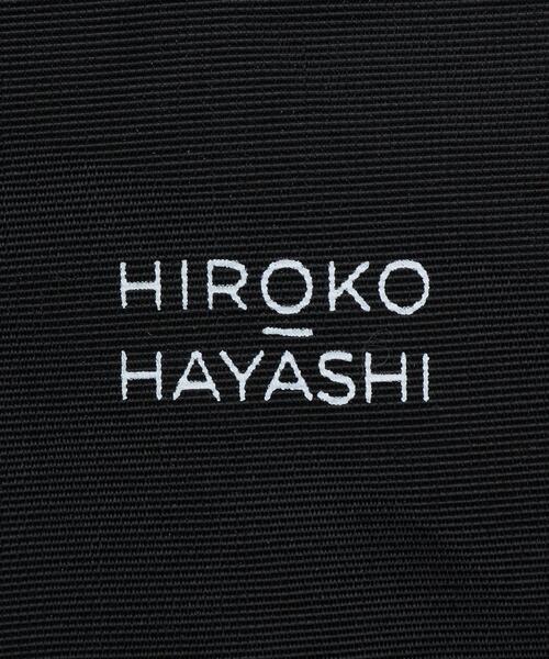HIROKO HAYASHI(ヒロコハヤシ)の「PANIER CAMOSCIO(パニエ カモッショ)2wayショルダーバッグ(ショルダーバッグ・レディース・チャコール/ライトグリーン系・00)」の20枚目の写真