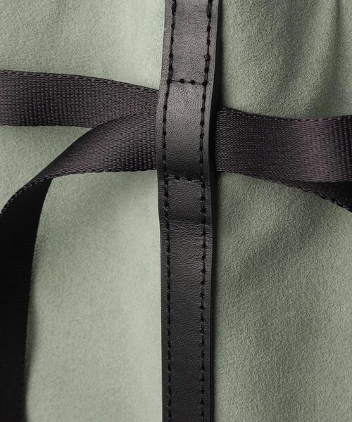 HIROKO HAYASHI(ヒロコハヤシ)の「PANIER CAMOSCIO(パニエ カモッショ)2wayショルダーバッグ(ショルダーバッグ・レディース・チャコール/ライトグリーン系・00)」の4枚目の写真