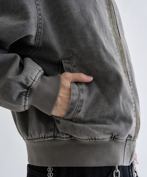 EPNK（イーピーエヌケー）の「Faded Center-Switch Work Jacket / フェーデットセンタースイッチワークジャケット（ブルゾン・メンズ・チャコールグレー/カーキ・SMALL/LARGE/MEDIUM）」の18枚目の写真