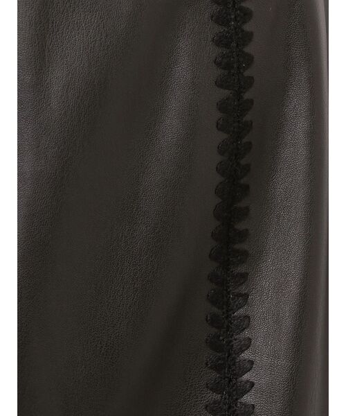 MURUA（ムルーア）の「クロシェドッキングフェイクレザースカート（スカート・レディース・ブラック/アイボリー・1/2）」の8枚目の写真