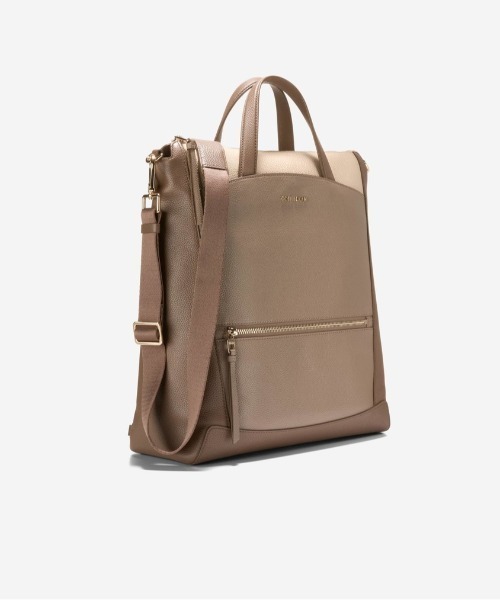 COLE HAAN（コールハーン）の「ザ エッセンシャル バックパック womens（バックパック/リュック・レディース・ベージュ・OSFA）」の3枚目の写真