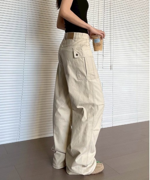 almo(アルモ)の「【LAMPOON】フレアカーゴパンツ(カーゴパンツ・レディース・ベージュ/グレー・MEDIUM/SMALL/LARGE)」の10枚目の写真