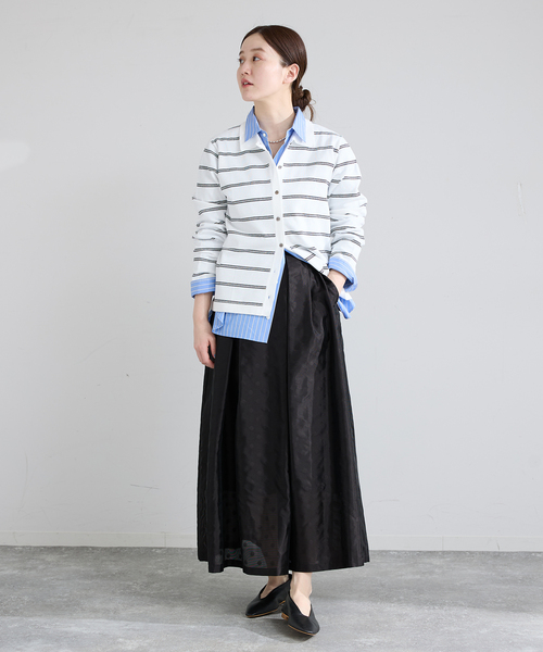 IENA(イエナ)の「襟付きボーダーニット(ニット/セーター・レディース・ホワイト/チャコールグレー・FREE)」の4枚目の写真