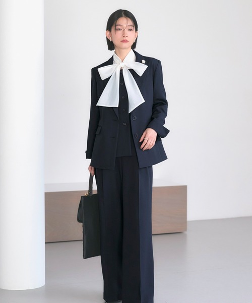 RUIRUE BOUTIQUE（ルイルエブティック）の「ストレッチ ｜ 【３点】 ピークドラペルジャケット ＆ ペプラムジレ ＆ タックワイドパンツ セット ｜ セレモニースーツ・フォーマルスーツ・ママスーツ・パンツスーツ・セットアップ（スーツセット・レディース・ネイビー/チャコール/ブラック・L/M）」の18枚目の写真