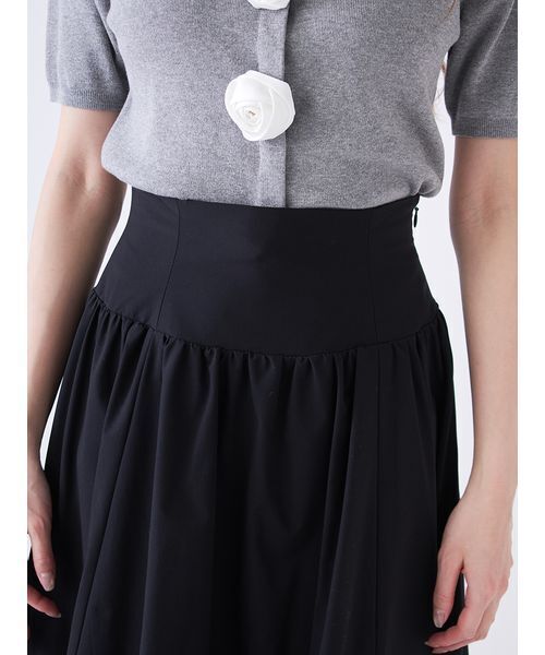 SNIDEL(スナイデル)の「ボリュームタフタスカート(スカート・レディース・レッド/アイボリー/ブラック・0/1)」の12枚目の写真