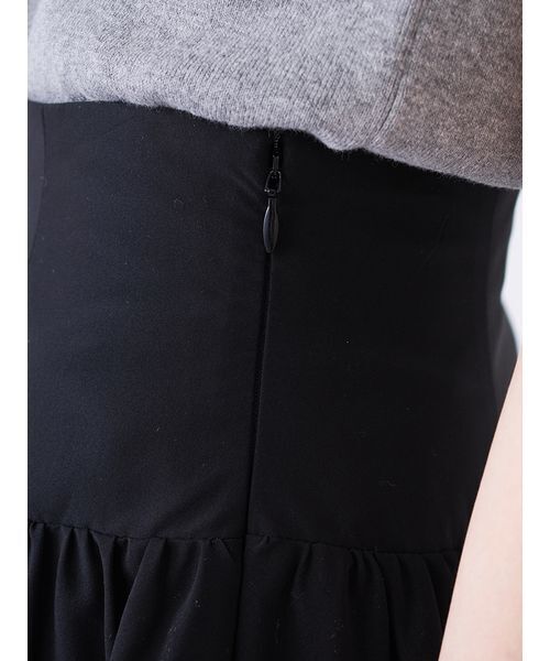 SNIDEL(スナイデル)の「ボリュームタフタスカート(スカート・レディース・レッド/アイボリー/ブラック・0/1)」の13枚目の写真