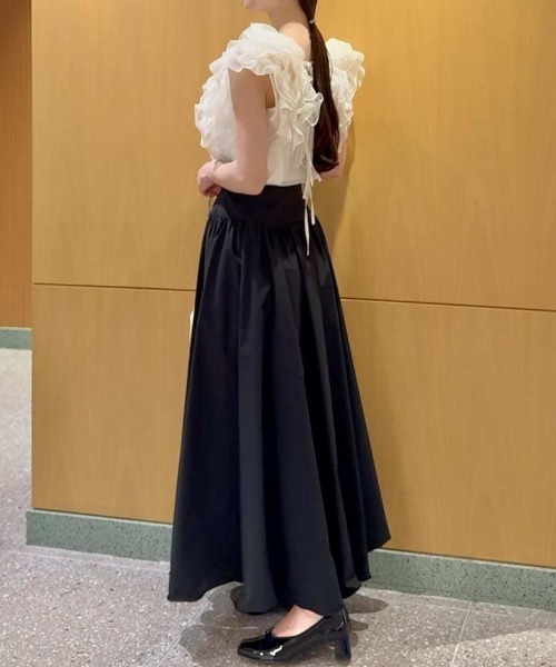 SNIDEL（スナイデル）の「ボリュームタフタスカート（スカート・レディース・レッド/アイボリー/ブラック・0/1）」の19枚目の写真