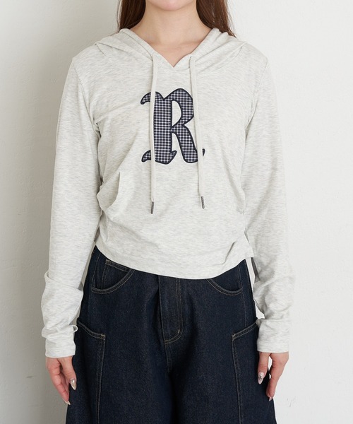 RAY CASSIN(レイカズン)の「ロゴパッチチビフードT(Tシャツ/カットソー・レディース・ネイビー/グレー/アイボリー/ホワイト系その他・FREE)」の18枚目の写真